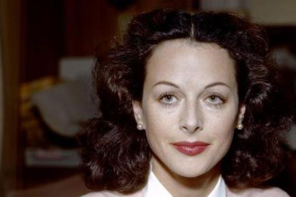 Hedy Lamarr, Bintang Hollywood yang Tak Disangka Menemukan